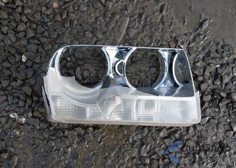 2008 Chrysler 300 Touring из США, поврежденный, VIN 2C3KA53G48H211970